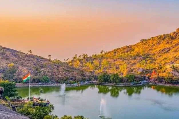 Jaipur Ranthambore Udaipur Kumbalgarh Mountabu Jodhpur Jaisalmer Tour